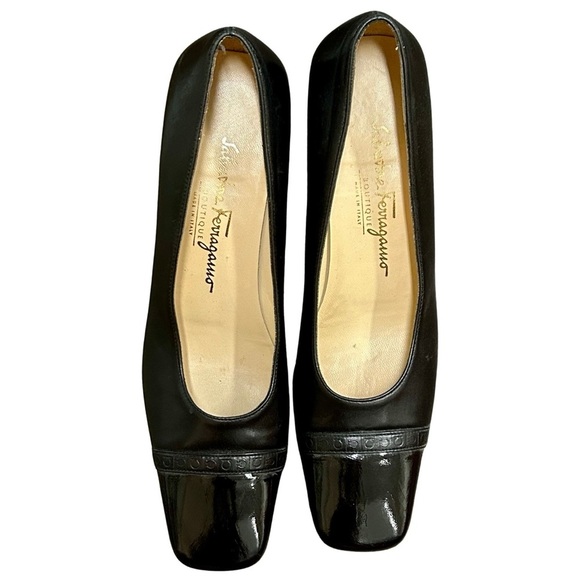Salvatore Ferragamo Shoes - Salvatore Ferragamo Boutique Black Leather Low Heel Pumps 9.5AA